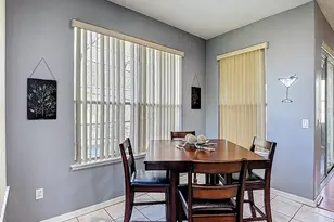 2530 The Oaks Blvd, Kissimmee, FL 34746 - Photo 12