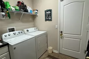 12728 Boggy Pointe Dr, Orlando, FL 32824 - Photo 42