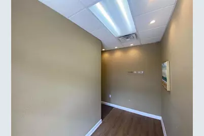 1826 N Alafaya Trail #4, Orlando, FL 32826 - Photo 4