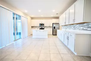 1023 Sugarwood St, Davenport, FL 33837 - Photo 4