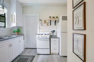 1600 Dauphin Ln, Orlando, FL 32803 - Photo 8