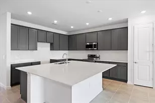 9596 Vibrant Ln, Venice, FL 34292 - Photo 2