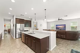 10720 Breaking Rocks Dr, Tampa, FL 33647 - Photo 26