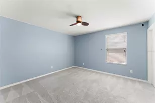 10720 Breaking Rocks Dr, Tampa, FL 33647 - Photo 46