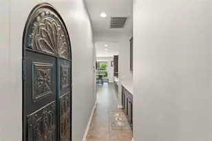 10720 Breaking Rocks Dr, Tampa, FL 33647 - Photo 12