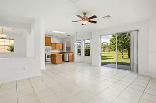 12810 Moss Park Ridge Dr, Orlando, FL 32832 - Photo 16