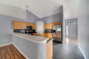 1406 Kissimmee Ct, Kissimmee, FL 34759 - Photo 8