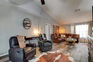 3237 Newmark Dr, Deltona, FL 32738 - Photo 10