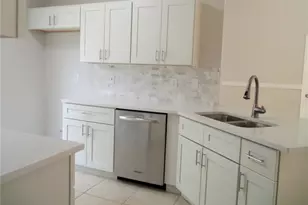 1021 Golfside Ct, Kissimmee, FL 34741 - Photo 10