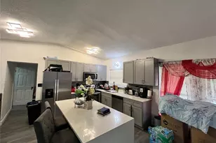 223 Hope Cir, Orlando, FL 32811 - Photo 4