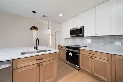 2639 Monaco Cove Circle, Orlando, FL 32825 - Photo 10