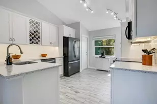 17927 E Apshawa Rd, Minneola, FL 34715 - Photo 4