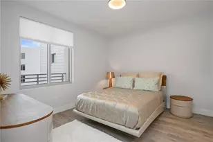 1709 N Tamiami Trl, Sarasota, FL 34234 - Photo 14