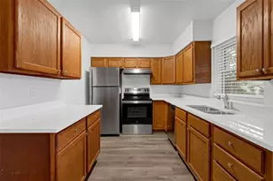 203 E Lakeview Ave, Eustis, FL 32726 - Photo 12