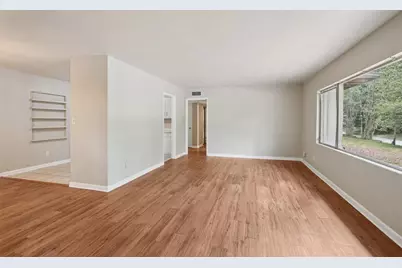 518 NW 36th Terrace, Gainesville, FL 32607 - Photo 4