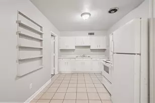 518 NW 36th Ter, Gainesville, FL 32607 - Photo 8