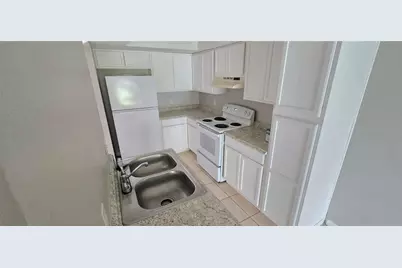 720 W Columbia Avenue, Kissimmee, FL 34741 - Photo 6