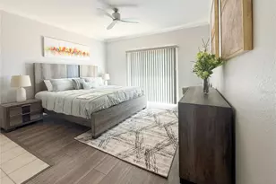 8101 Resort Village Dr, Orlando, FL 32821 - Photo 16