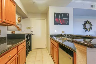 8101 Resort Village Dr, Orlando, FL 32821 - Photo 34