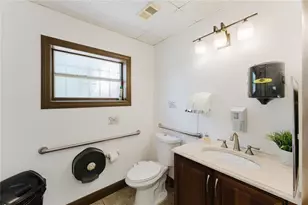 4407 N John Young Pkwy, Orlando, FL 32804 - Photo 42