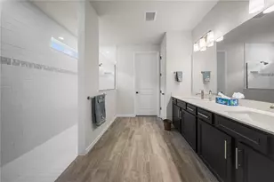 2698 River Creek Ln, Saint Cloud, FL 34771 - Photo 16