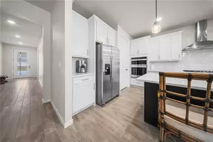 2698 River Creek Ln, Saint Cloud, FL 34771 - Photo 4