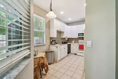 419 Cierra Oaks Circle, Lady Lake, FL 32159 - Photo 8