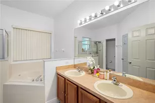 686 Cotulla Dr, Kissimmee, FL 34758 - Photo 20