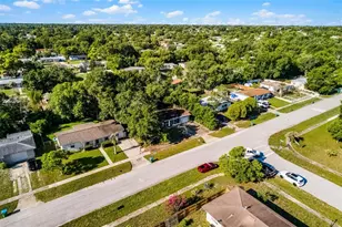 1649 Weybridge St, Deltona, FL 32725 - Photo 32