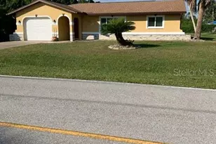 1409 Yorkshire St, Port Charlotte, FL 33952 - Photo 2