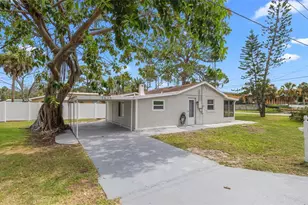 7635 Pier Rd, Port Richey, FL 34668 - Photo 12