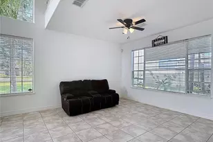 2460 The Oaks Blvd, Kissimmee, FL 34746 - Photo 12