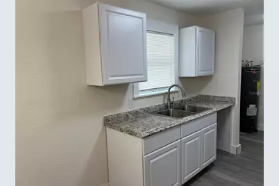 2075 Dixie Avenue, Sanford, FL 32771 - Photo 2