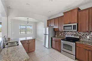 2318 Sebago Dr, Lakeland, FL 33805 - Photo 6