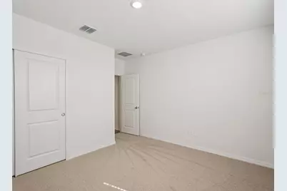 7715 Gilchrist Springs Drive, Parrish, FL 34219 - Photo 12