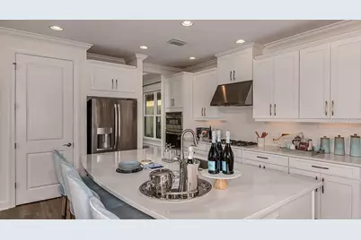 858 Arbor Green Trail, Saint Cloud, FL 34771 - Photo 4