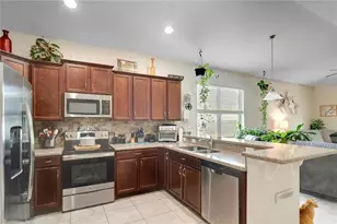 480 Kestrel Dr, Groveland, FL 34736 - Photo 6