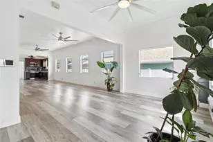 7012 N Hubert Ave, Tampa, FL 33614 - Photo 16