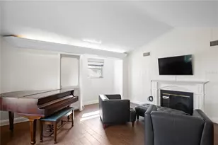 1228 Spring Lake Dr, Orlando, FL 32804 - Photo 4