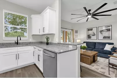 2020 Calabria Avenue, Davenport, FL 33897 - Photo 10