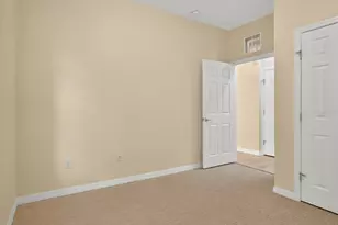 1353 Venezia Ct, Davenport, FL 33896 - Photo 16