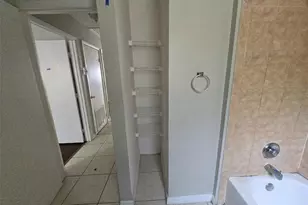 3112 Gordon Ct, Tampa, FL 33619 - Photo 10