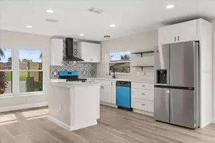 443 Hunter Cir, Kissimmee, FL 34758 - Photo 6