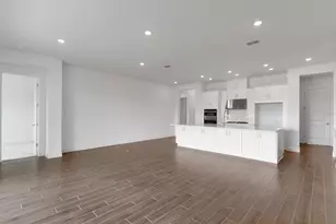 938 Tassleflower Trl, Saint Cloud, FL 34771 - Photo 8