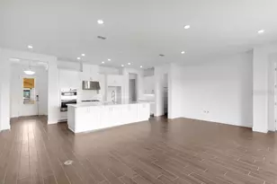 938 Tassleflower Trl, Saint Cloud, FL 34771 - Photo 10