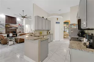 1621 Marina Lake Dr, Kissimmee, FL 34744 - Photo 8