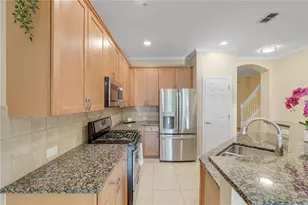 839 Assembly Ct, Reunion, FL 34747 - Photo 4