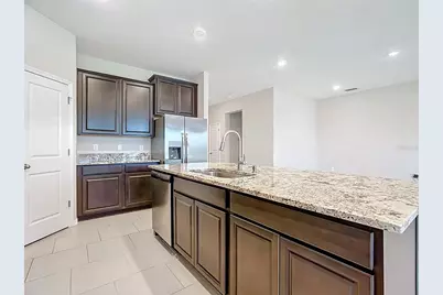 3508 Crescent Peak Way, Plant City, FL 33565 - Photo 12