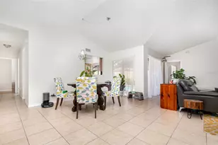 5031 Nassau Cir, Orlando, FL 32808 - Photo 10