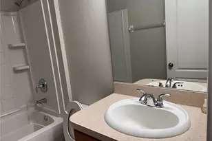 8111 Alamosa Wood Ave, Ruskin, FL 33573 - Photo 22